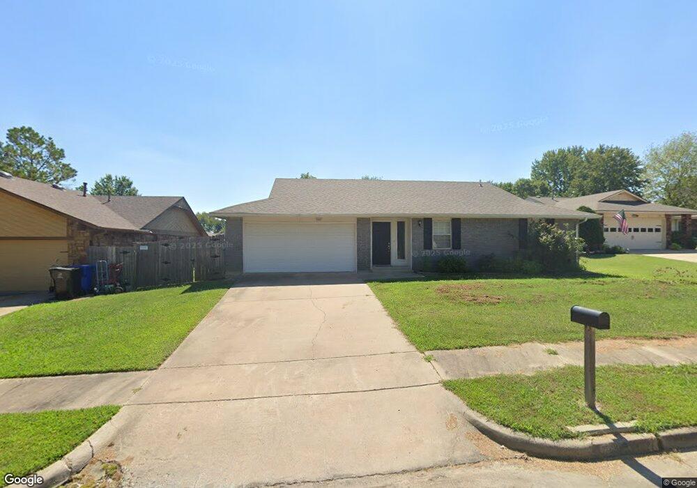 2907 S Ash Place, Broken Arrow, OK 74012 - photo 1