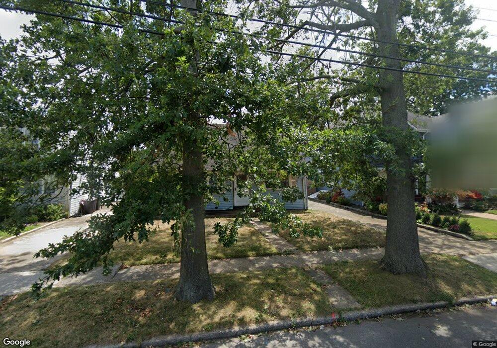 357 Argyle Rd, Cedarhurst, NY 11516 - photo 1