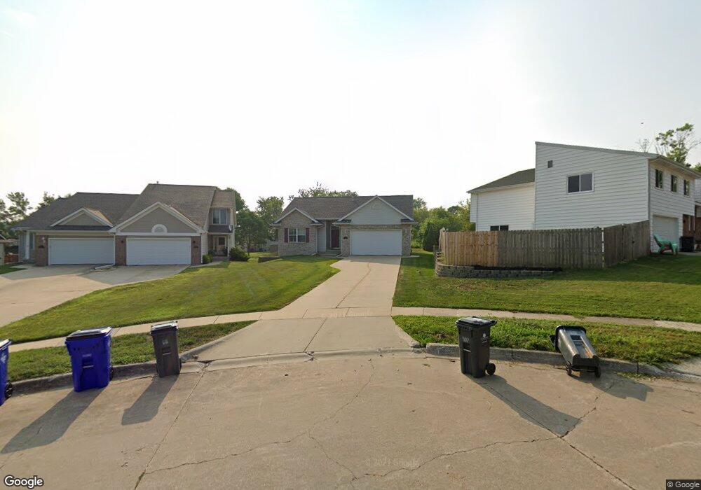 4112 Lark Ct NE, Cedar Rapids, IA 52402 - photo 1