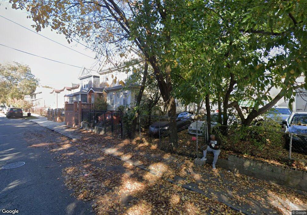 11051 Union Hall St, Jamaica, NY 11433 - photo 1