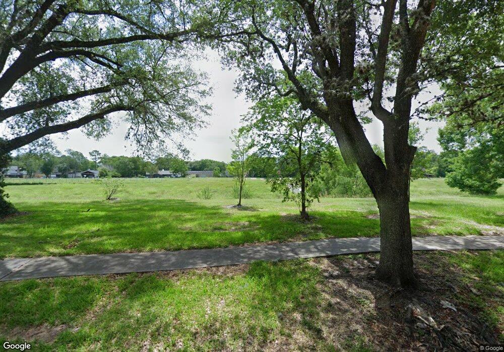 5631 Bent Bough Ln, Houston, TX 77088 - photo 1