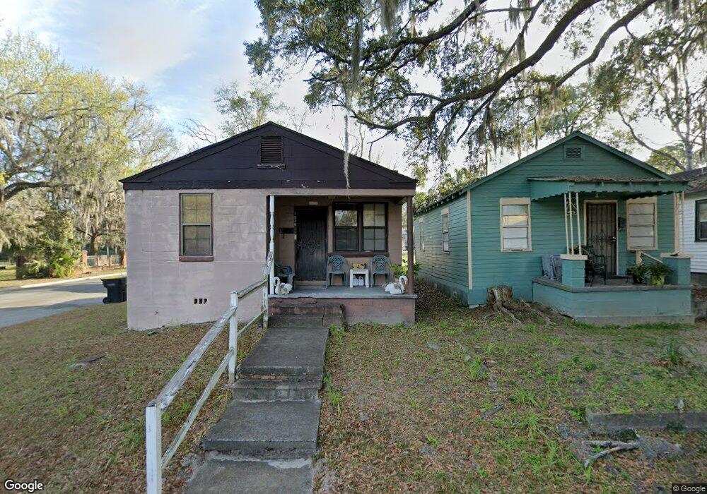 1036 W 38th St, Savannah, GA 31415 - photo 1
