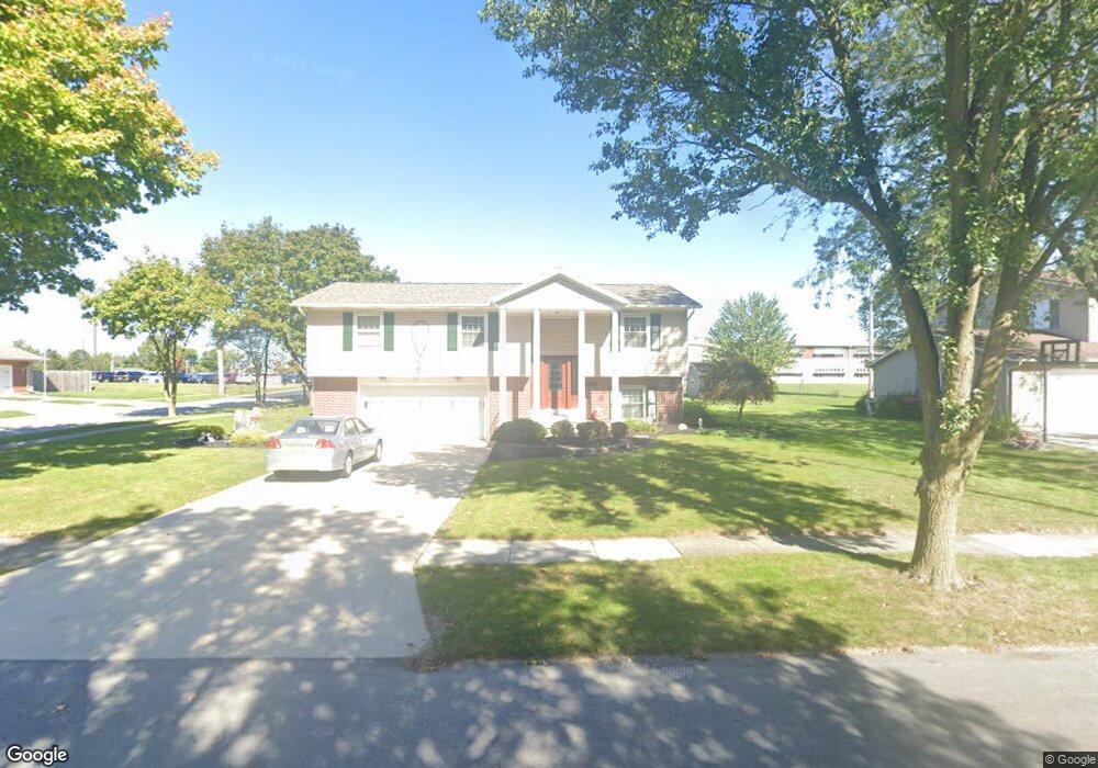 110 Stinebaugh Dr, Wapakoneta, OH 45895 - photo 1