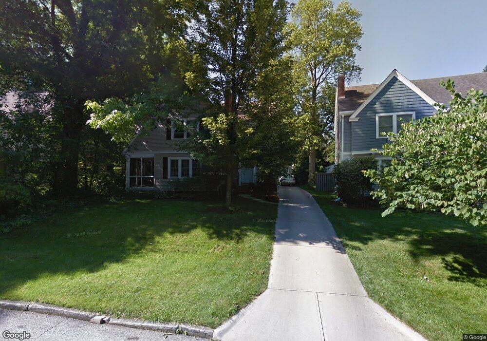 237 W Dunedin Rd, Columbus, OH 43214 - photo 1