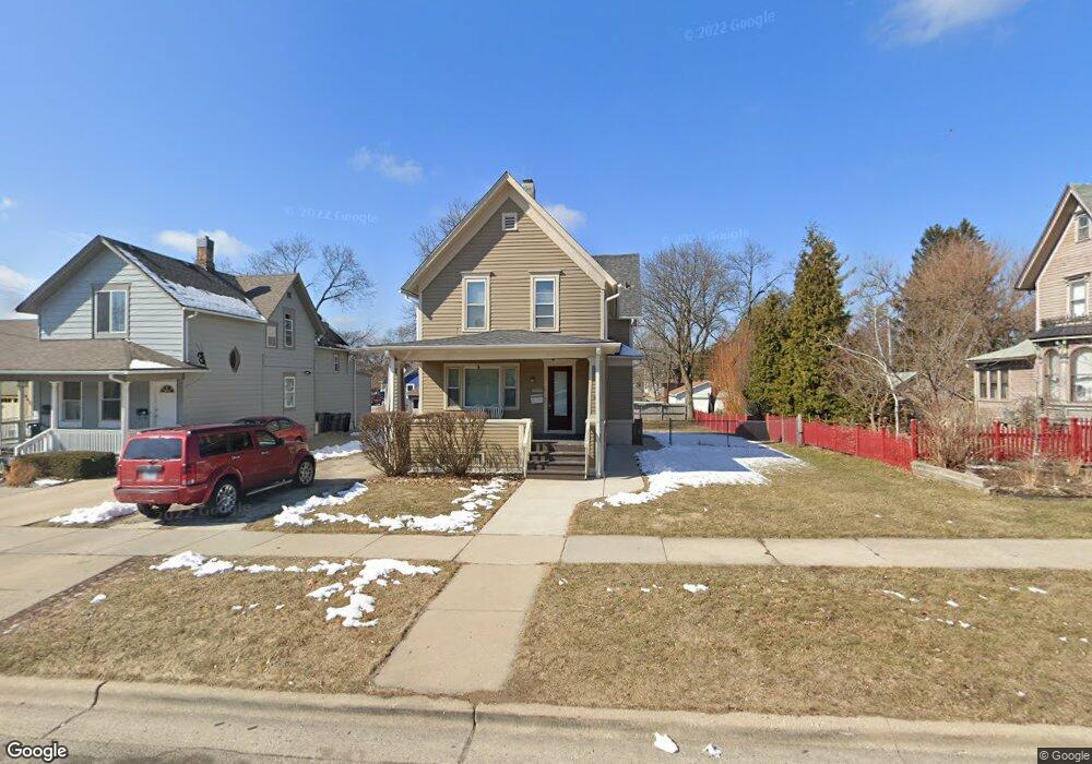 606 N Spring St, Elgin, IL 60120 - photo 1