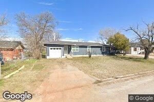 605 Wisconsin St, Geronimo, OK 73543
