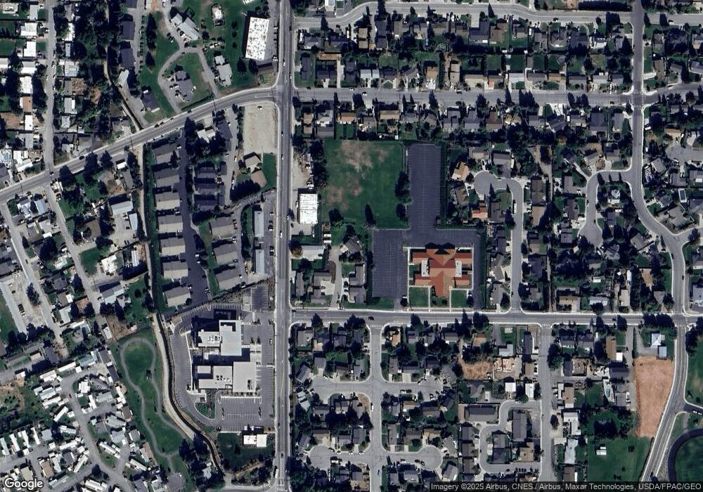 611 10th St NE, East Wenatchee, WA 98802 - photo 1