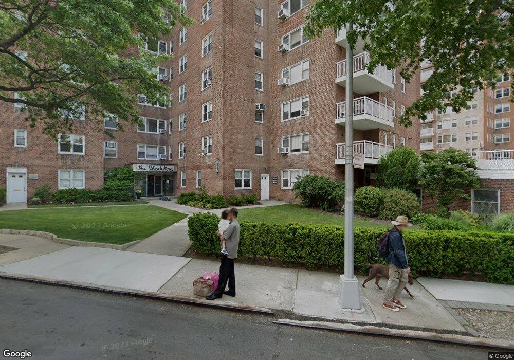 The Blackstone unit 8E, Bronx, NY 10463 - photo 1