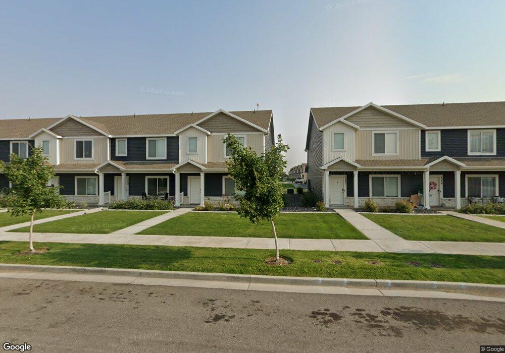 1564 E 460 S, Hyrum, UT 84319 - photo 1