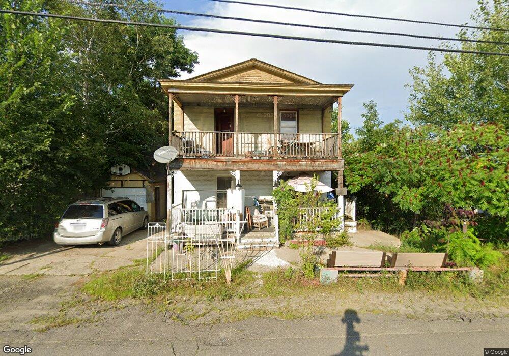 29 Aroostook Ave, Millinocket, ME 04462 - photo 1