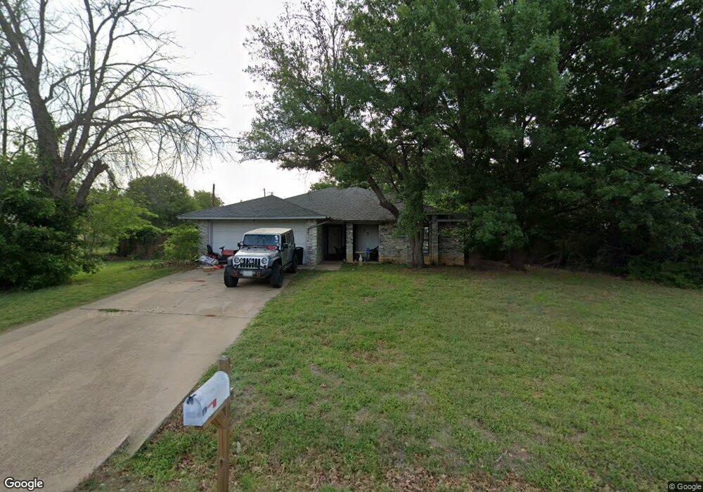 720 Red Bud Dr, Azle, TX 76020 - photo 1
