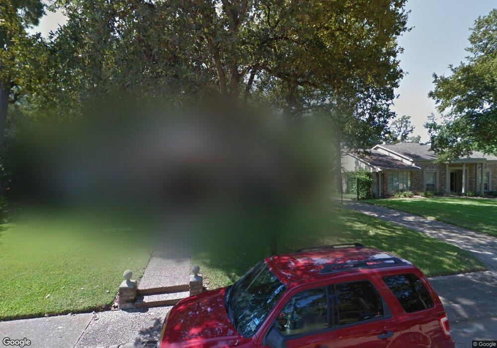 10315 Green Tree Rd, Houston, TX 77042 - photo 1