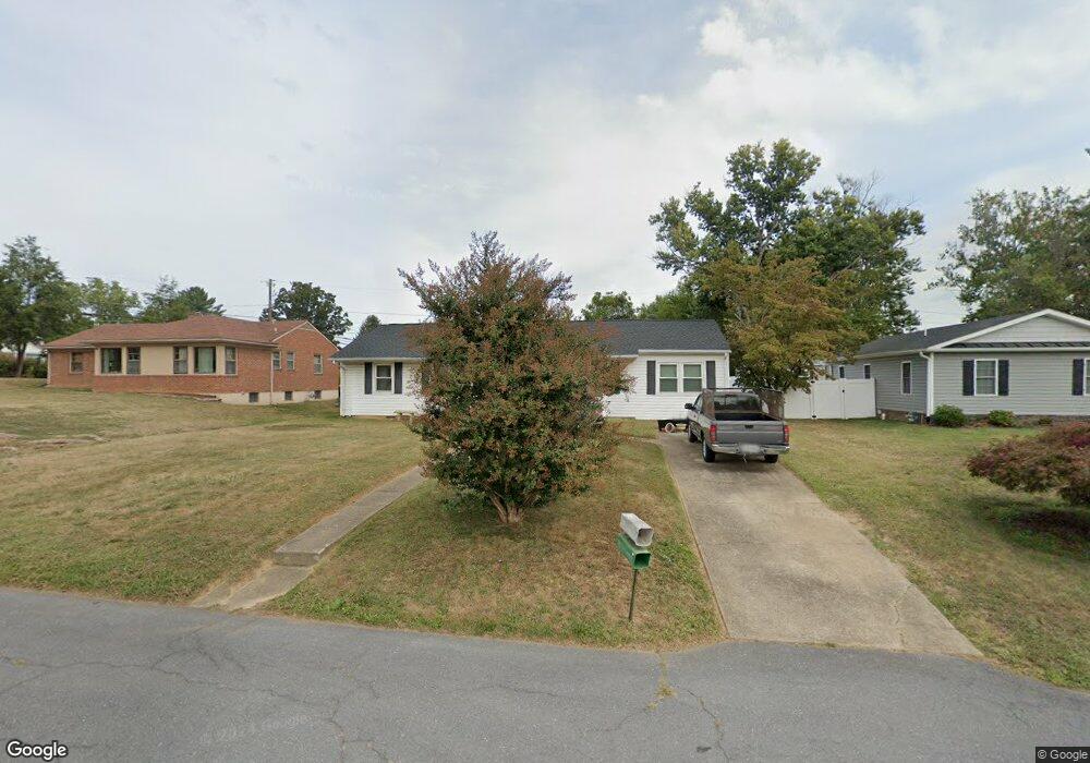 1330 Keesling Ave, Waynesboro, VA 22980 - photo 1