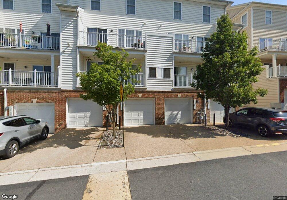 12458 Liberty Bridge Rd unit A, Fairfax, VA 22033 - photo 1