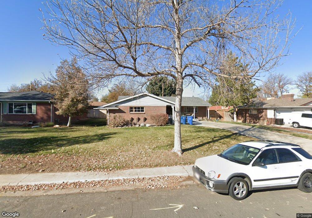 301 Newark St, Aurora, CO 80010 - photo 1