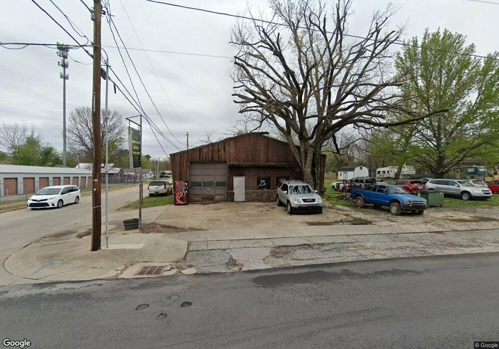 201 S Mock St, Prairie Grove, AR 72753 - photo 1