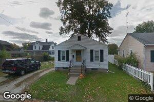 102 W Snyder St, Abingdon, IL 61410