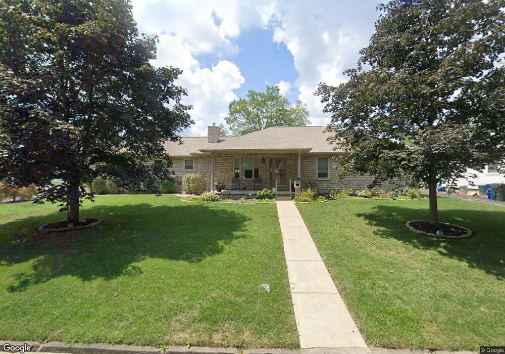 239 Powhatan Ave, Columbus, OH 43204 - photo 1