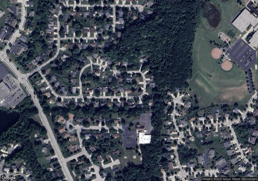 638 Highview Dr, Slinger, WI 53086 - photo 1