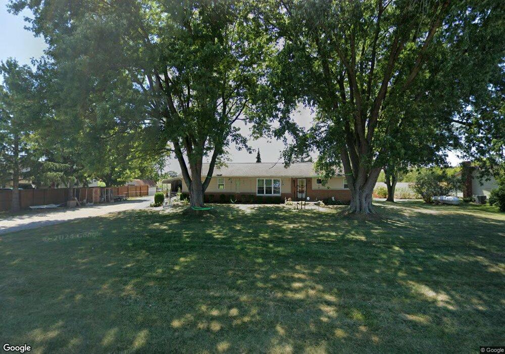 8229 Tarlton Rd, Circleville, OH 43113 - photo 1