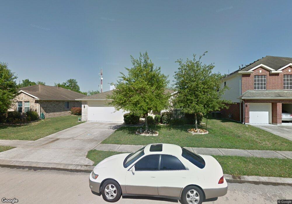 2719 Lost Maples Dr, Pearland, TX 77584 - photo 1