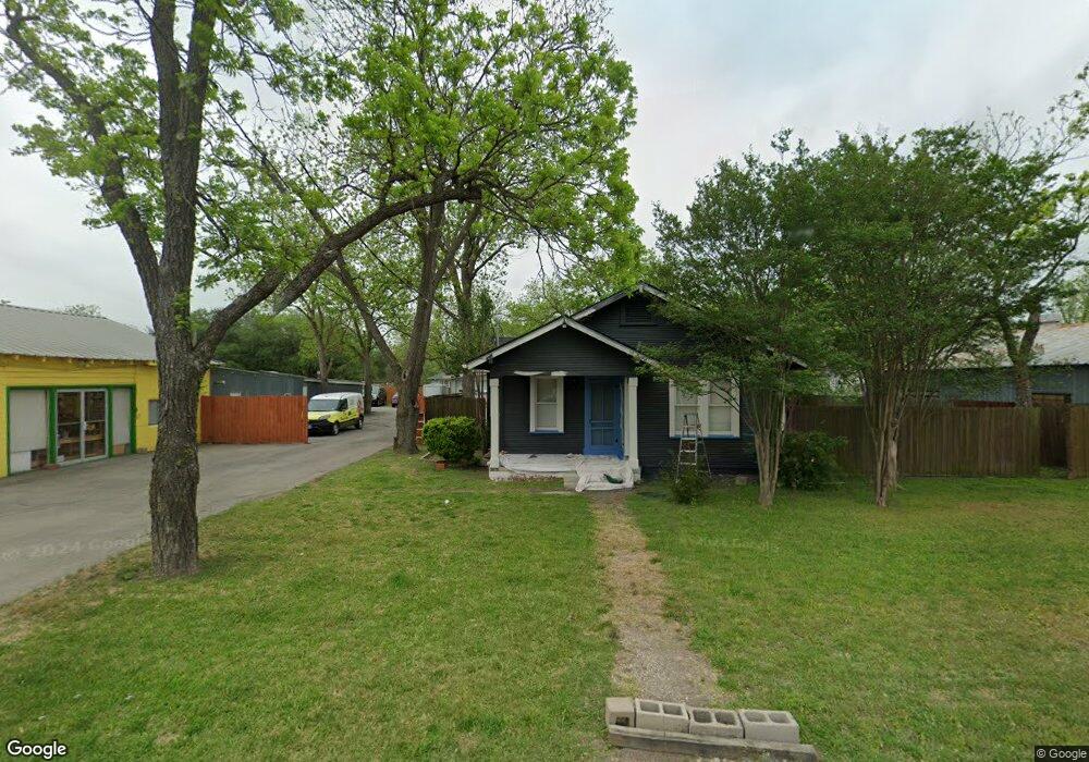 965 E Kingsbury St, Seguin, TX 78155 - photo 1