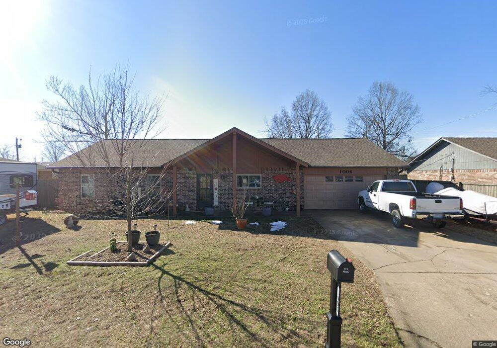 1006 W Callahan Dr, Rogers, AR 72758 - photo 1
