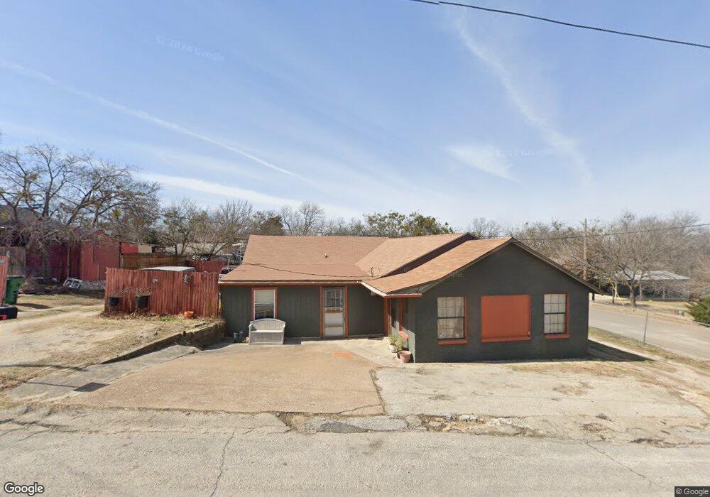 303 N State St, Decatur, TX 76234 - photo 1