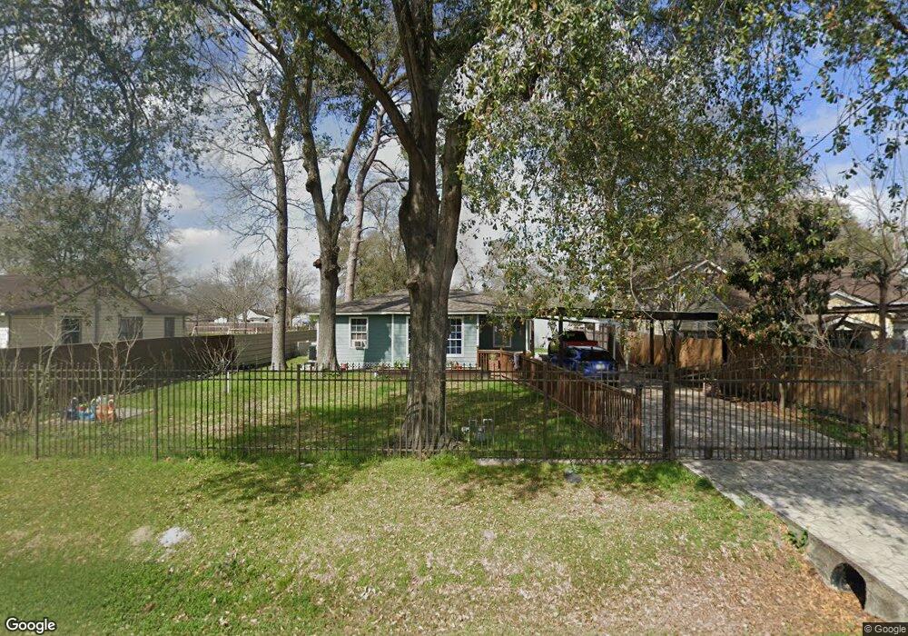 1209 Knight St, Houston, TX 77022 - photo 1