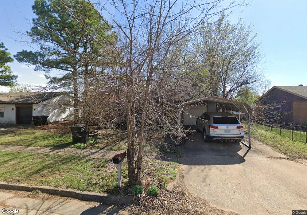 1608 NE 5th St, Moore, OK 73160 - photo 1