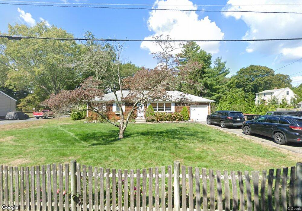 7 Lamphere Rd, Westerly, RI 02891 - photo 1