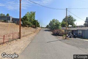 255 NW 2nd St, Dufur, OR 97021