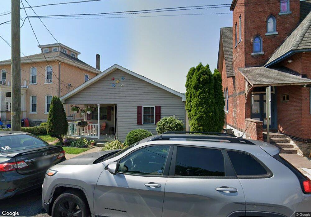 25 W 4th St, Jim Thorpe, PA 18229 - photo 1