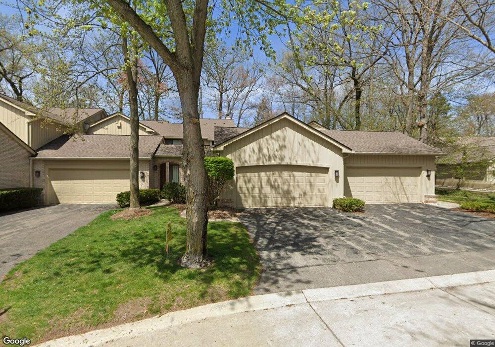 1243 Woodcrest Cir unit Bldg-Unit, Bloomfield Hills, MI 48304 - photo 1