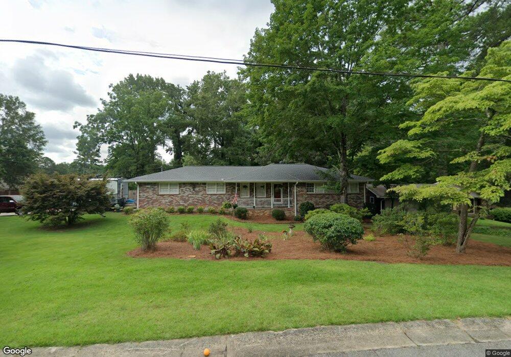 2424 Robin Hood Place NE, Marietta, GA 30068 - photo 1