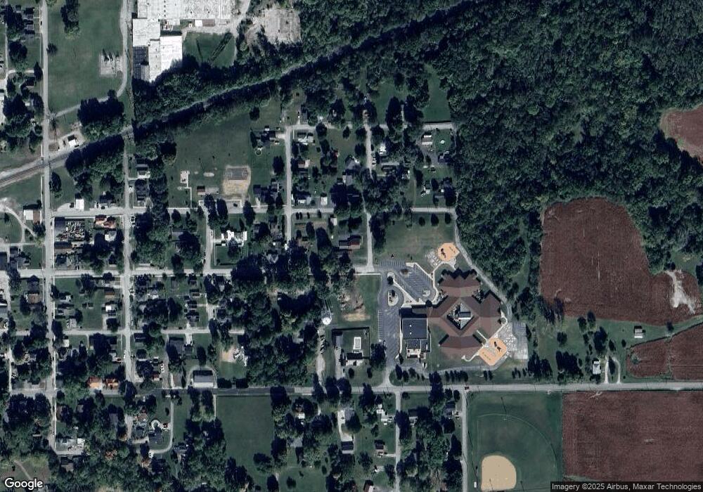 28 N Chestnut St, Andrews, IN 46702 - photo 1