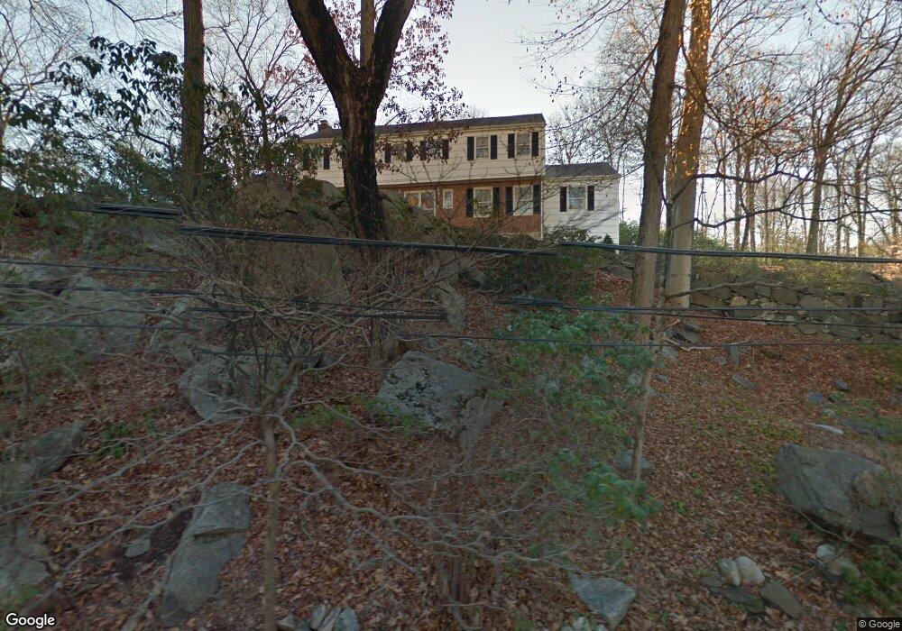 20 Horseshoe Rd, Cos Cob, CT 06807 - photo 1