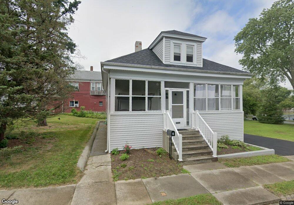 2 Ryle St, Fairhaven, MA 02719 - photo 1