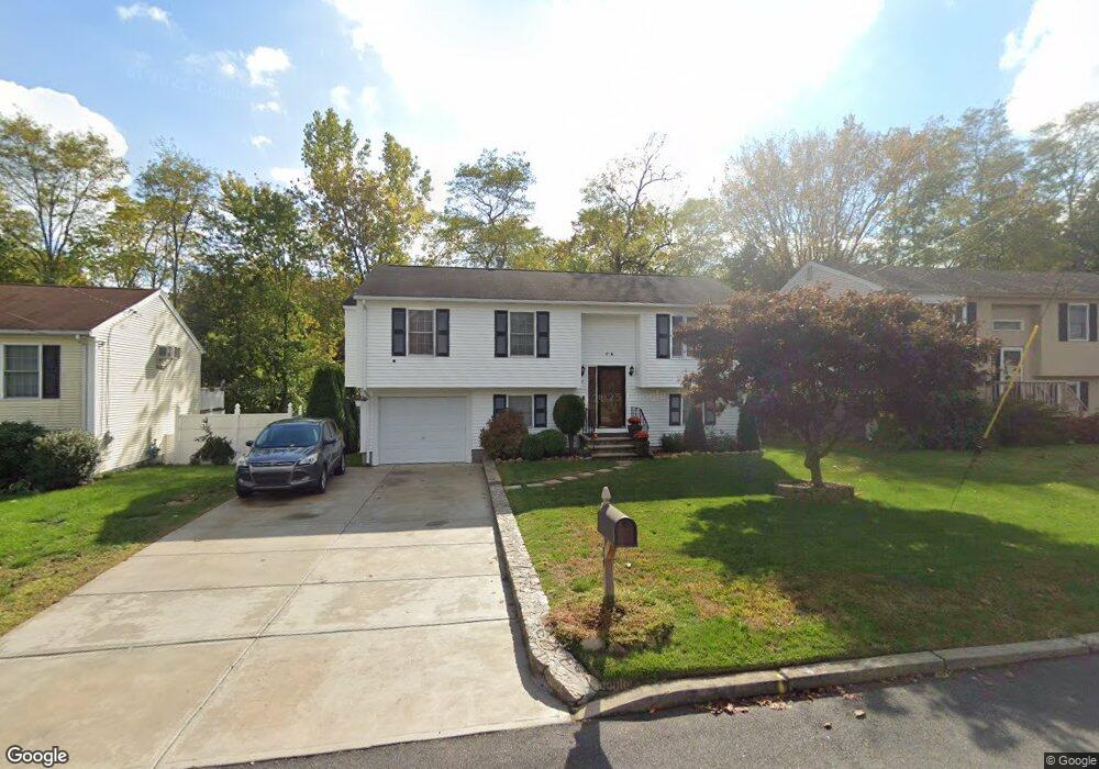 24 Urquhart St, Cranston, RI 02920 - photo 1