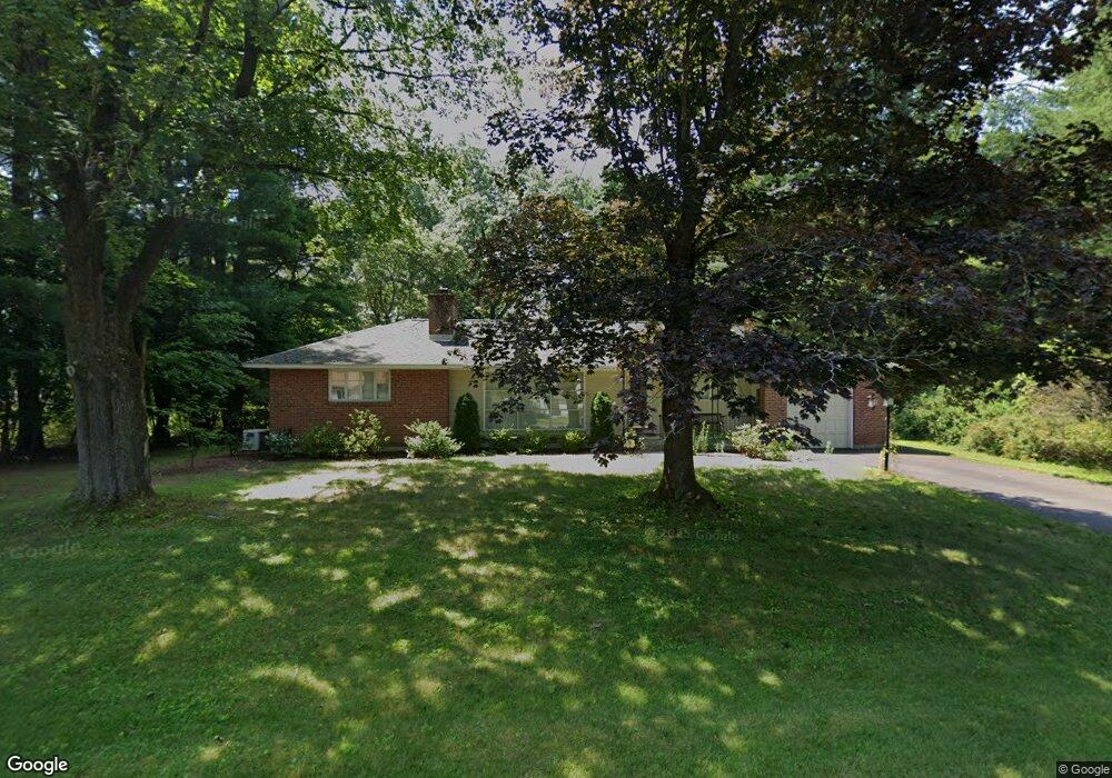 2304 Algonquin Rd, Schenectady, NY 12309 - photo 1