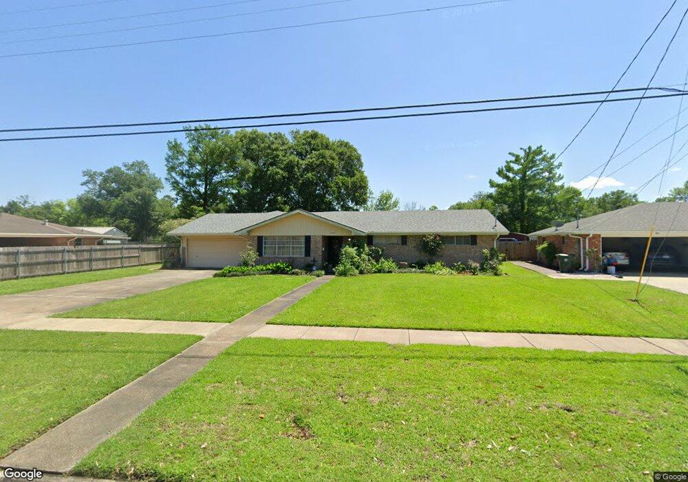 583 Jefferson Dr, Lake Charles, LA 70605 - photo 1
