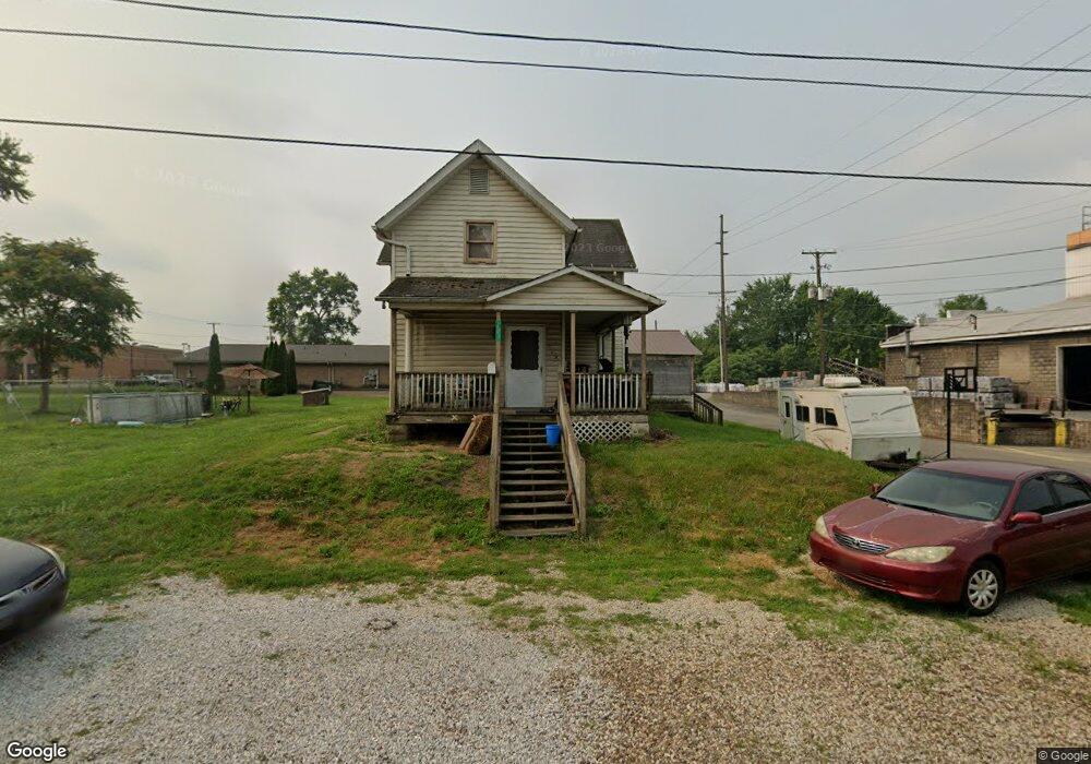 103 Locust St, Coshocton, OH 43812 - photo 1