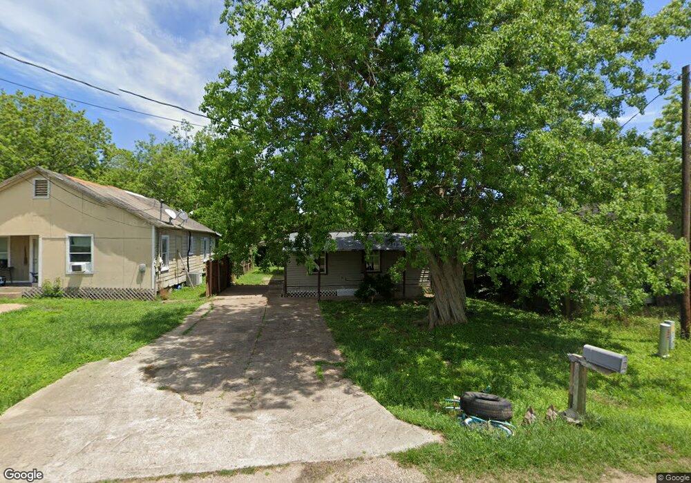 703 6th St, Brazoria, TX 77422 - photo 1