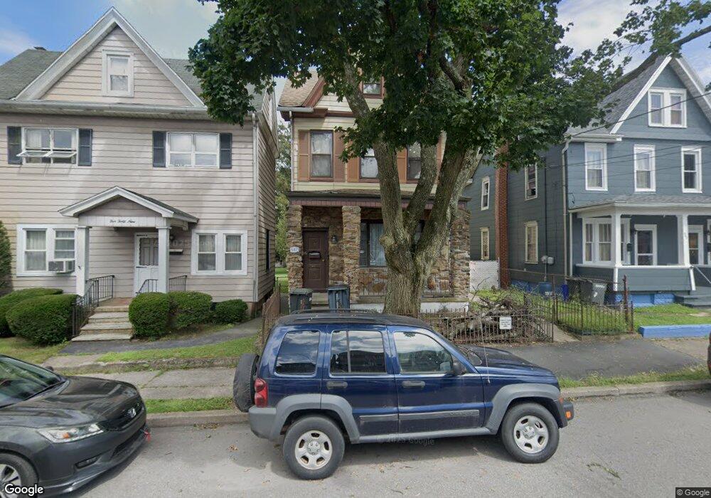 547 Grant St, Hazleton, PA 18201 - photo 1