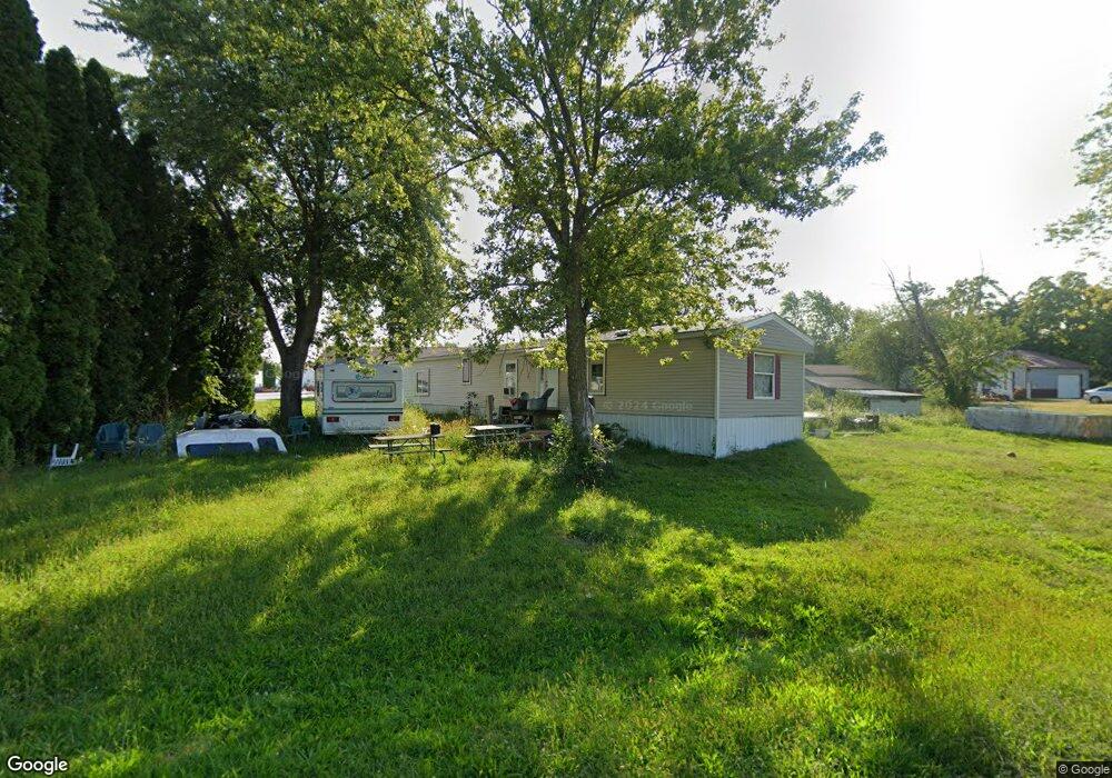 2607 Columbus St, Columbus City, IA 52737 - photo 1