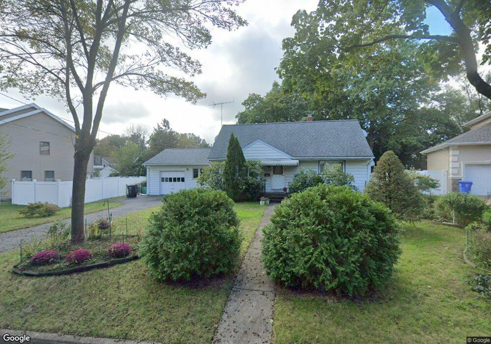 142 Garden Ave, Paramus, NJ 07652 - photo 1