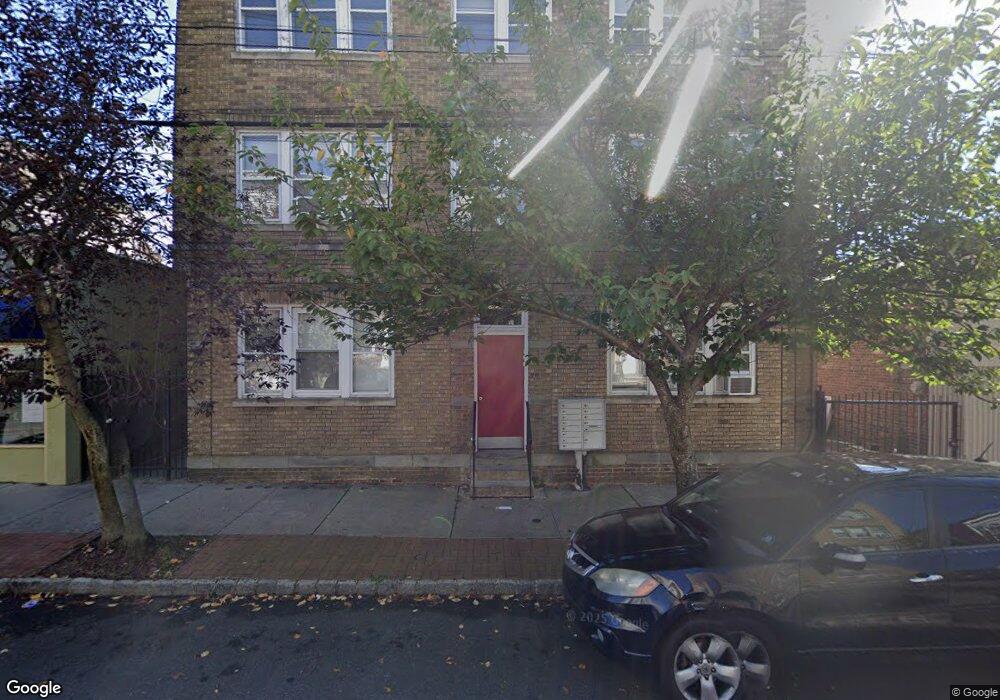 75 Pine St unit 3R, Montclair, NJ 07042 - photo 1