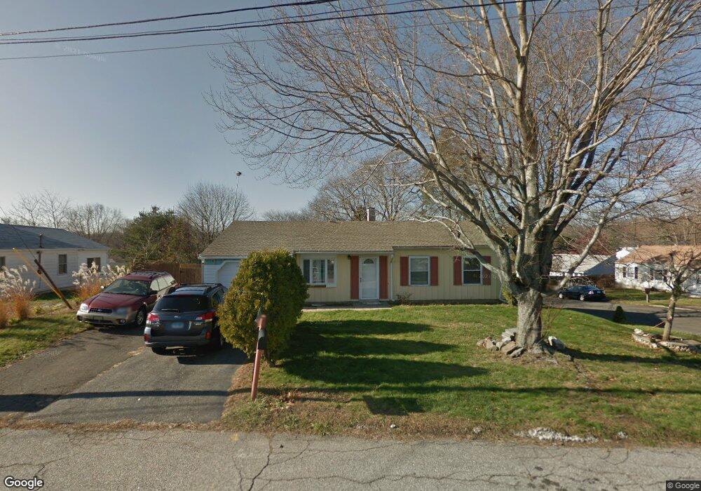 255 Little Deer Rd, Bridgeport, CT 06606 - photo 1