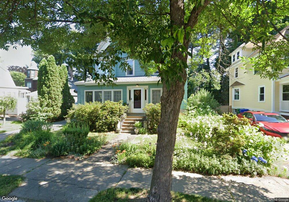 11 Warwick Rd, West Newton, MA 02465 - photo 1