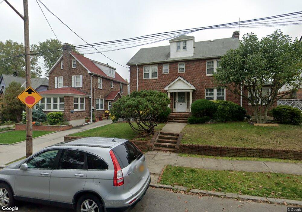 3221 168th St, Flushing, NY 11358 - photo 1